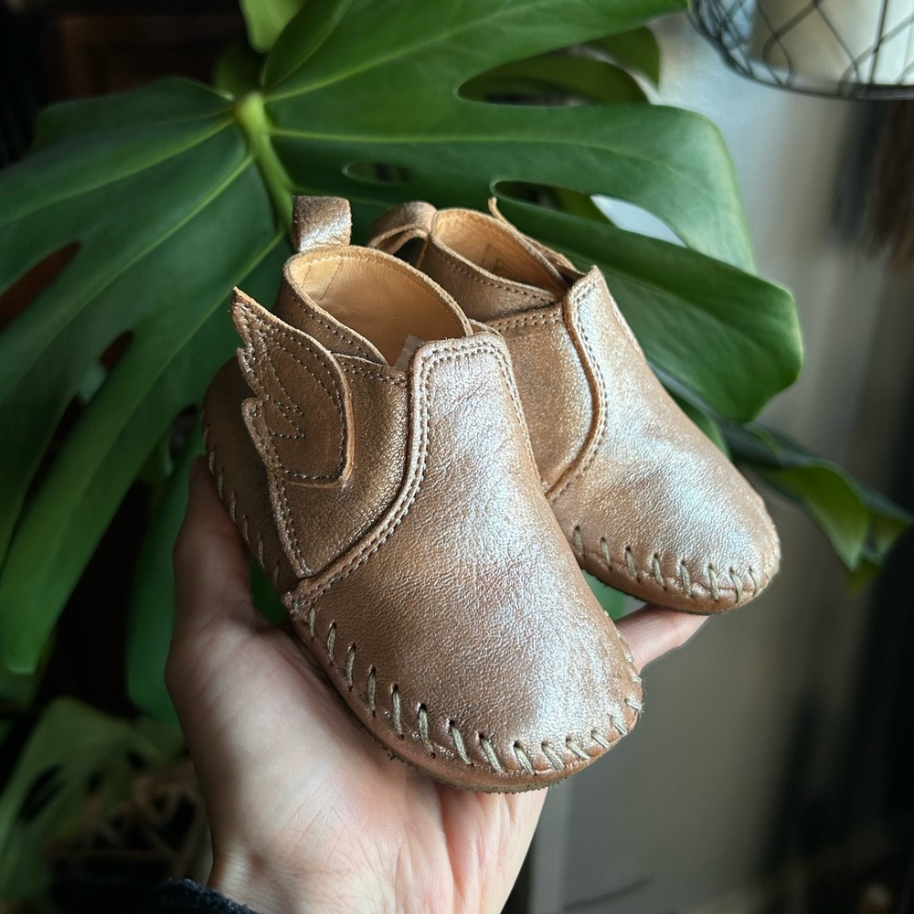 Easy Peasy Baby Pink Moccasins